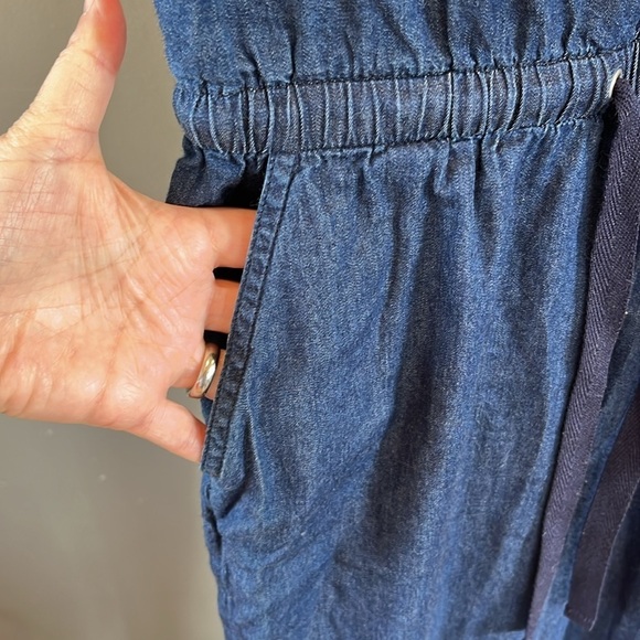 🇪🇸🐠Old Navy Denim Chambray Jumpsuit | Utility Drawstring Waist Short Sleeve XS - Picture 4 of 6